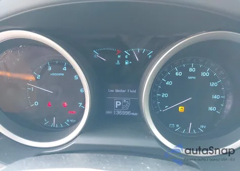 2011 Toyota Land Cruiser V8 z USA, uszkodzony, nr VIN JTMHY7AJ3B5012418